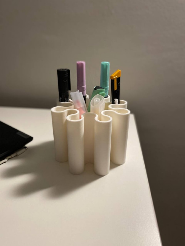 Pen pot