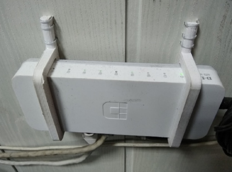 Держатель для свича (DES-1008A, DES-1008С)