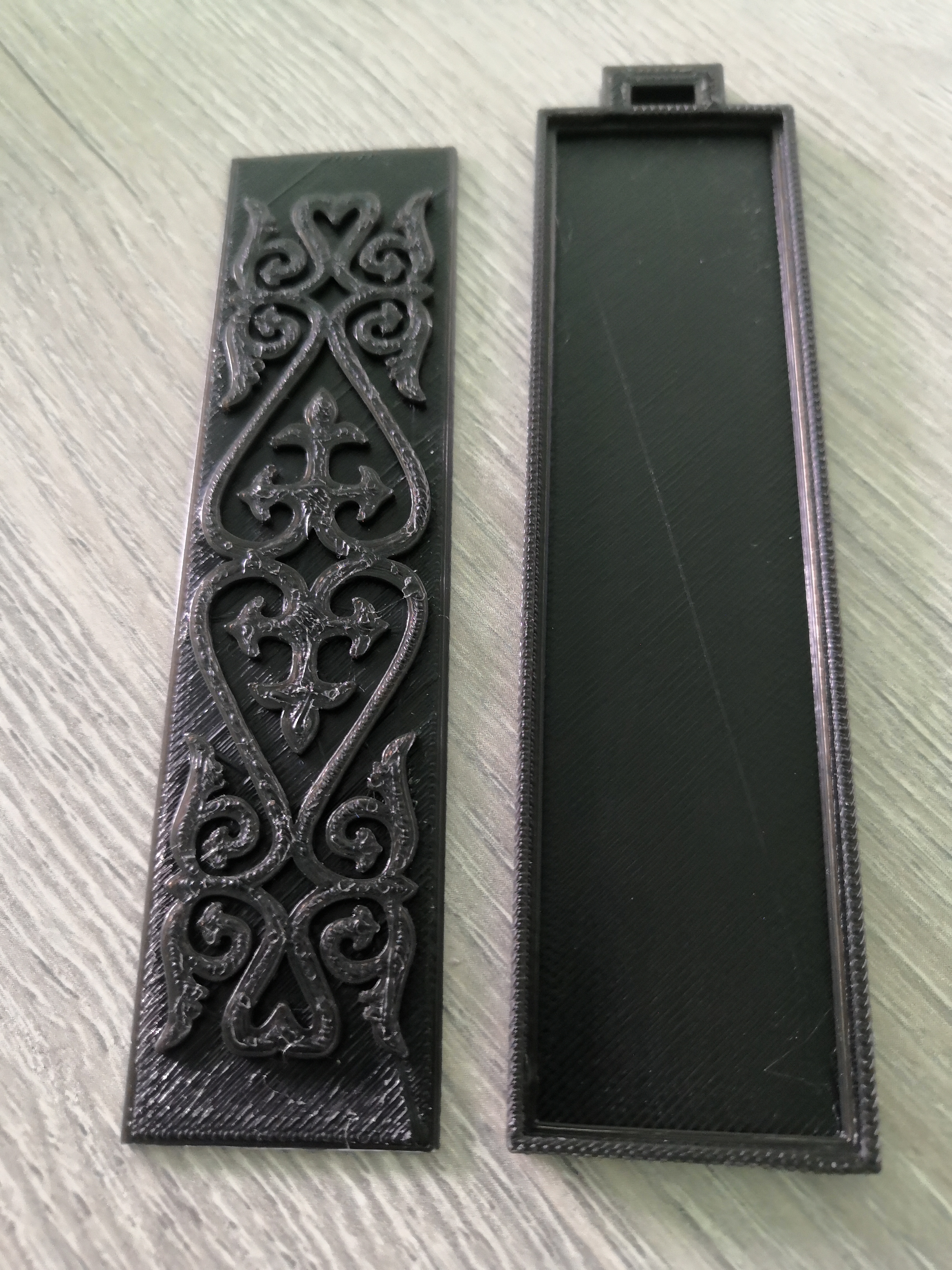 корпус с орнаментом для метки RFID